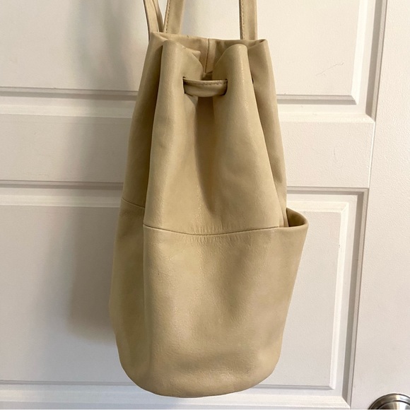 SOLD Erin Templeton Handmade Leather Purse - Picture 2 of 9